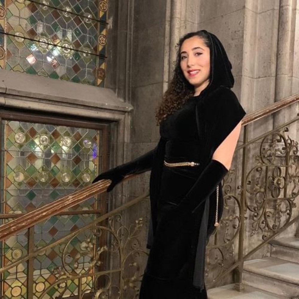 Meet your Posher, Jennifer